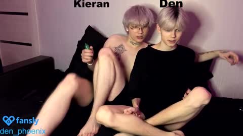 Snapshot of den_phoenix_ chatting on 09.27.25 Den Shorty online show from 09.27.25