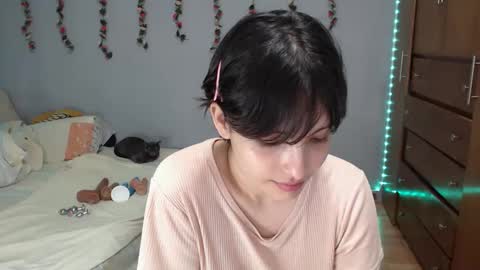 Denisse    schedule Monday to Friday 1300-1900 mexican time Saturday-maybe it could be a surprise IDEPENDENT MODEL online show from 01.17.25