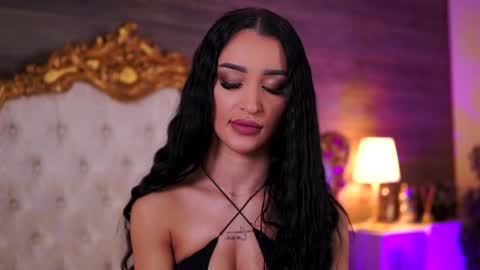 denisedevilles online show from 01.03.25