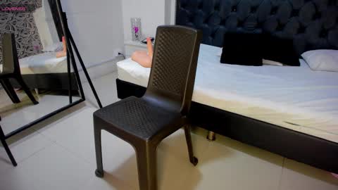 denisse_logan online show from 11.18.25