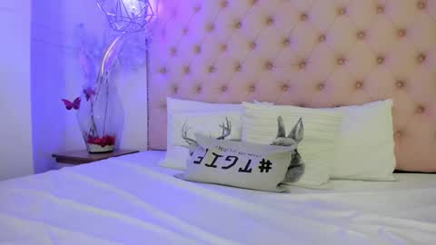 denisse_logan online show from 02.25.26