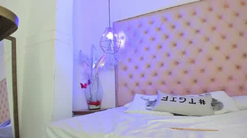 denisse_logan online show from 04.02.26