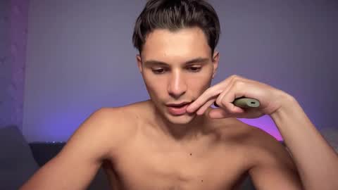 Den online show from 09.19.25