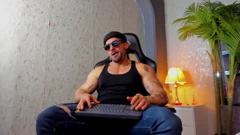 dennis_cox_ online show from 02.02.25