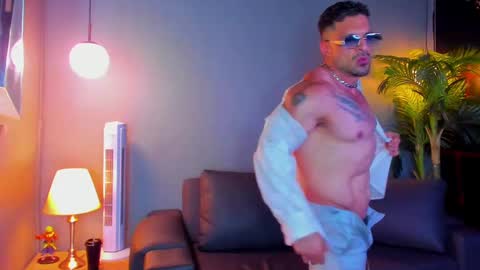 dennis_cox_ online show from 10.18.25