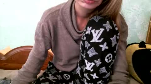 DennisXCarol online show from 10.19.25