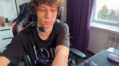 Snapshot of denobluora chatting on 12.14.24 Jasper   online show from 12.14.24