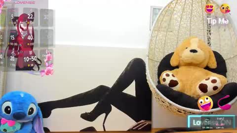 denychantall online show from 02.18.26