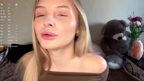 Vi  Victoria online show from 11.01.25