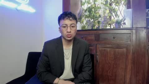 Snapshot of dereck_klain chatting on 05.30.26 dereck_klain online show from 05.30.26
