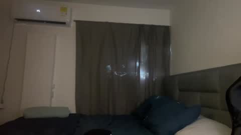 Dereck online show from 12.21.24