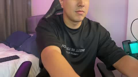 Dereck online show from 02.03.25