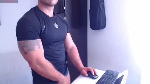 Derek online show from 12.01.24