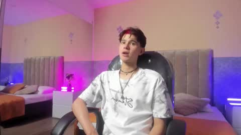 Snapshot of derek_sinn chatting on 03.26.26 derek_sinn online show from 03.26.26