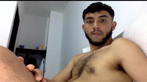 Snapshot of derek_smiith chatting on 11.24.25 Derek smiith online show from 11.24.25