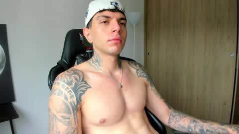 derekmuller11 online show from 04.16.26