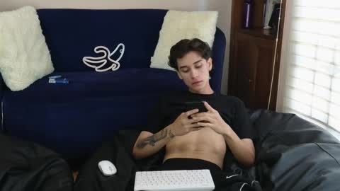 Derek online show from 11.19.25