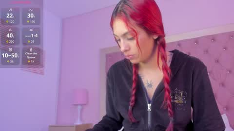 Snapshot of derieri_blush chatting on 05.17.26 Deri online show from 05.17.26