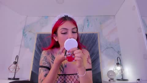 Snapshot of derieri_blush chatting on 05.21.26 Deri online show from 05.21.26