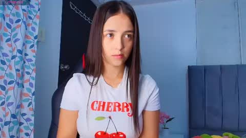Snapshot of derly_cuervo703031 chatting on 07.10.26 derly_cuervo703031 online show from 07.10.26