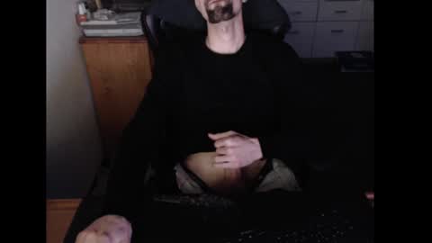 Snapshot of dermattes chatting on 03.02.25 dermattes online show from 03.02.25