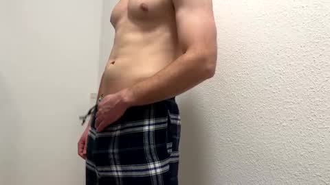 Snapshot of dertom_xxx chatting on 11.30.25 Tom online show from 11.30.25