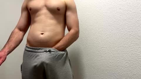 Snapshot of dertom_xxx chatting on 02.02.26 Tom online show from 02.02.26