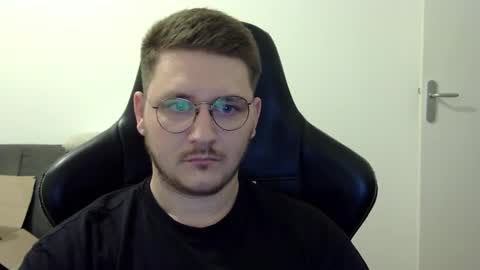 Snapshot of dervechi chatting on 10.09.25 dervechi online show from 10.09.25