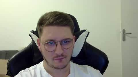 Snapshot of dervechi chatting on 10.11.25 dervechi online show from 10.11.25