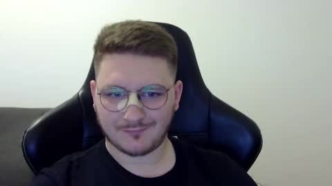 Snapshot of dervechi chatting on 12.02.25 dervechi online show from 12.02.25