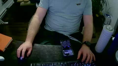 Snapshot of desdisdes chatting on 04.12.26 desdisdes online show from 04.12.26