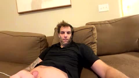 Snapshot of desertan20 chatting on 02.11.25 Tall and Handsome online show from 02.11.25