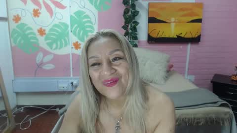 Snapshot of desire_latin chatting on 04.21.26 VALERIA online show from 04.21.26