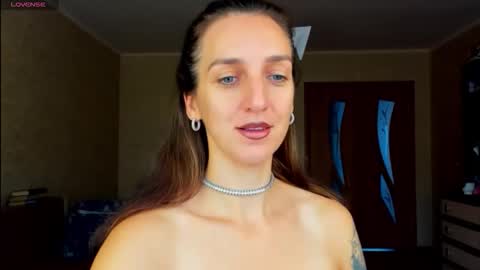 Snapshot of desired_zoya chatting on 09.25.25 desired zoya online show from 09.25.25