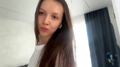 Snapshot of desirewingard chatting on 04.10.26 Ksenia online show from 04.10.26
