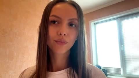 Snapshot of desirewingard chatting on 04.15.26 Ksenia online show from 04.15.26