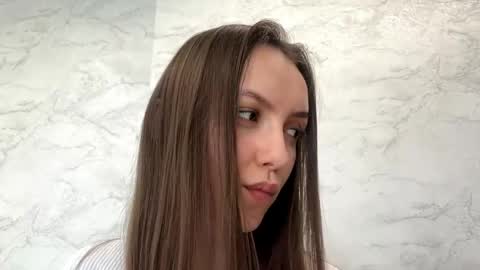 Snapshot of desirewingard chatting on 04.23.26 Ksenia online show from 04.23.26