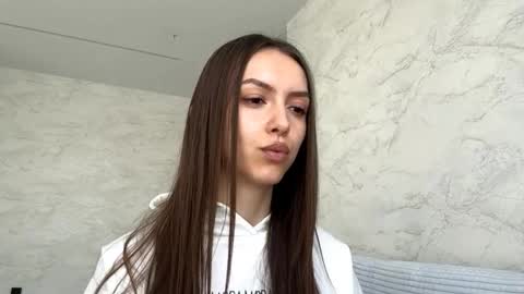 Snapshot of desirewingard chatting on 05.18.26 Ksenia online show from 05.18.26