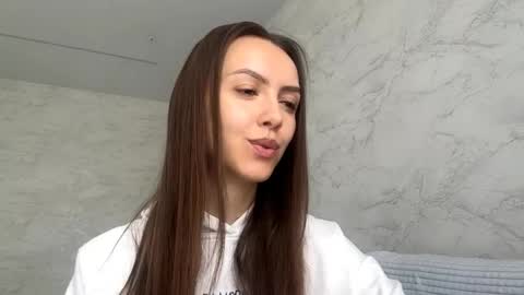 Snapshot of desirewingard chatting on 05.22.26 Ksenia online show from 05.22.26