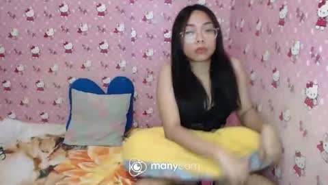 Snapshot of desiring4u chatting on 02.04.26 Lovie online show from 02.04.26