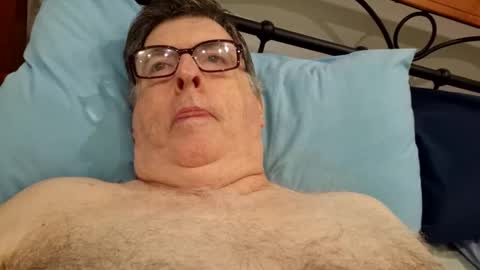 Desmon1958 online show from 04.13.26