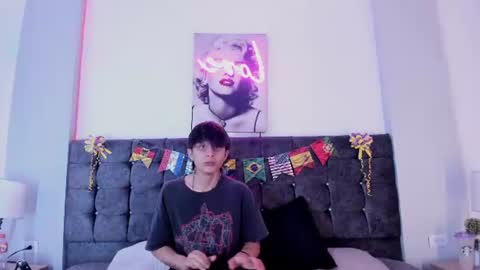 Snapshot of destello_xxx chatting on 07.10.26 Destello online show from 07.10.26