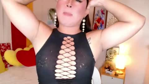 Snapshot of destenierose chatting on 01.13.26 destenierose online show from 01.13.26