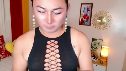 Snapshot of destenierose chatting on 02.06.26 destenierose online show from 02.06.26