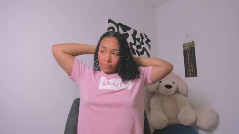 Snapshot of desty_y chatting on 05.14.26 desty_y online show from 05.14.26