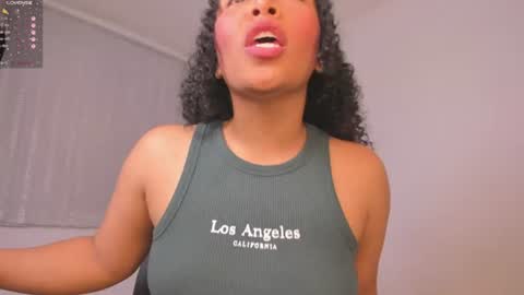 Snapshot of desty_y chatting on 07.23.26 desty_y online show from 07.23.26