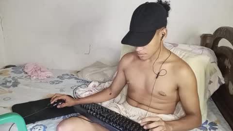 Snapshot of deus_steim chatting on 10.16.25 deus_steim online show from 10.16.25