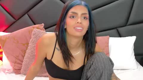 DEUX online show from 03.12.26