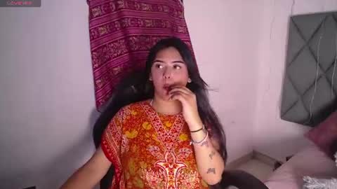 Snapshot of devika_kumar chatting on 07.15.26 devika online show from 07.15.26
