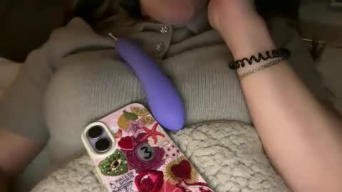 Snapshot of devildaniella chatting on 03.24.26 devildaniella online show from 03.24.26